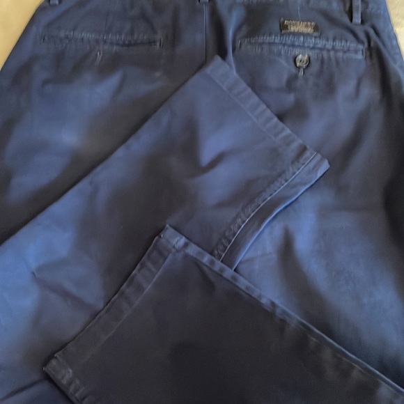 Banana Republic Men's Fulton Chino Pants - Picture 8 of 9